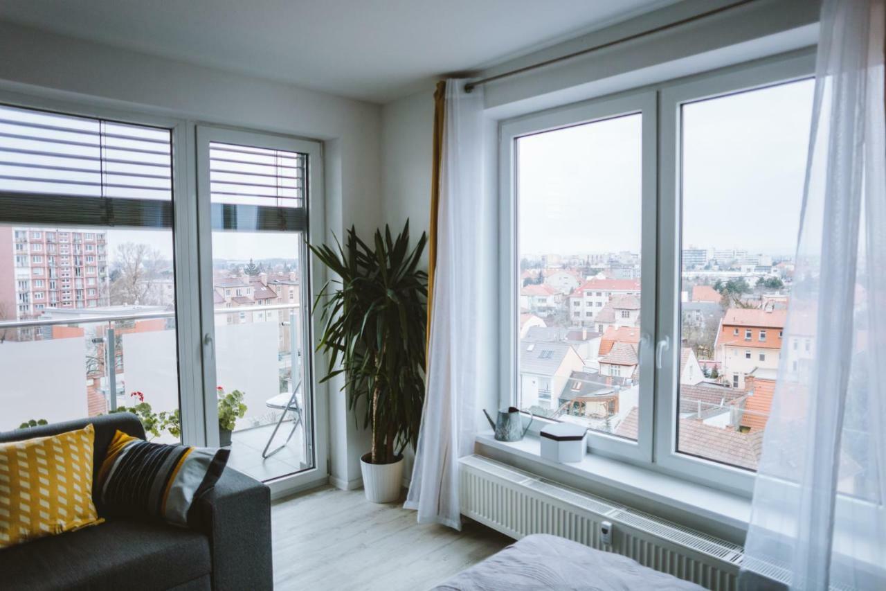 Design Apartment, The City Centre Close To The Health Spa Пиещани Екстериор снимка